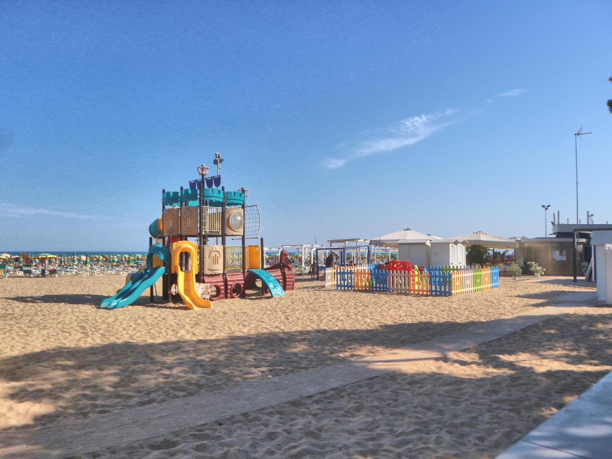 Apartmán Viviana Lignano Sabbiadoro Exteriér fotografie