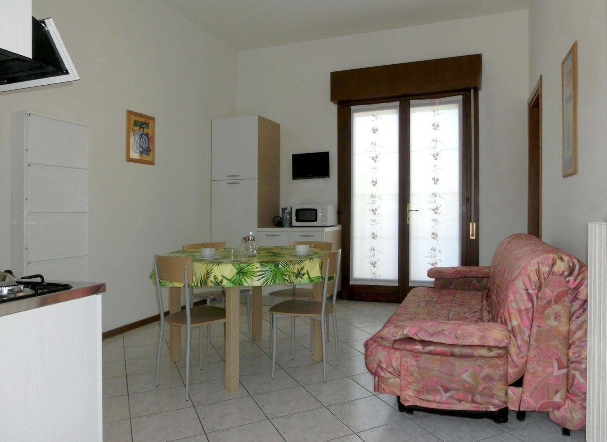 Apartmán Viviana Lignano Sabbiadoro Exteriér fotografie